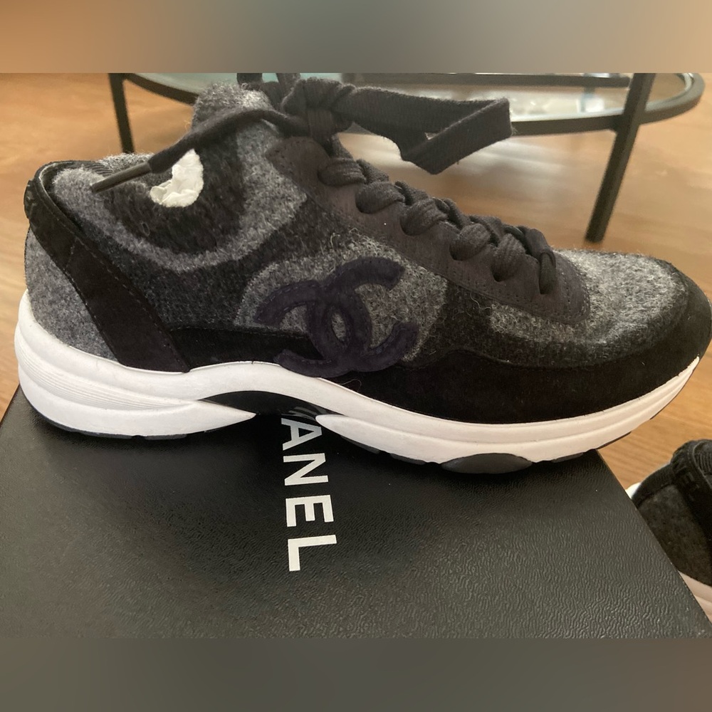 Purchased shoe they run narrow. Tried them on a few times never worn outside